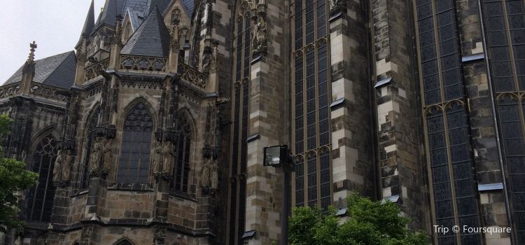 Munsterplatz Travel Guidebook Must Visit Attractions In Aachen