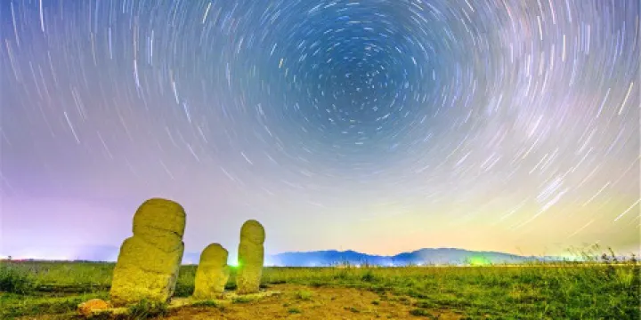 草原石人風景區