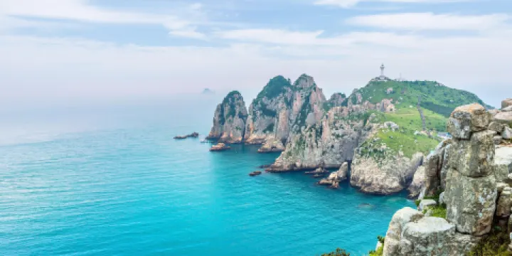 閑麗海上國立公園