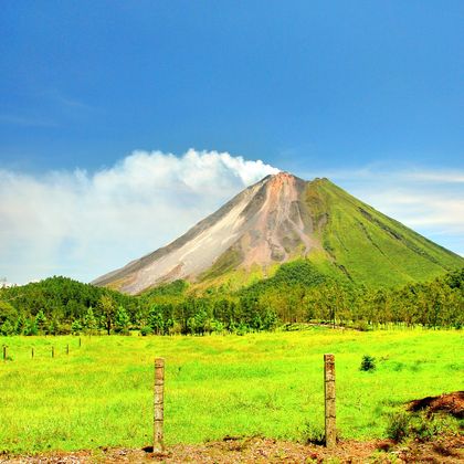 哥斯达黎加阿雷纳火山国家公园一日游