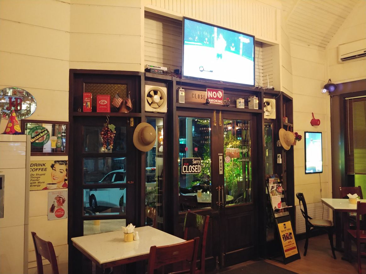 BBB Bar and Restaurant