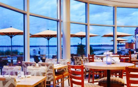 Shoreline Bar and Grille