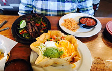 Tia Juana's Mexican Grille & Cantina餐厅图片