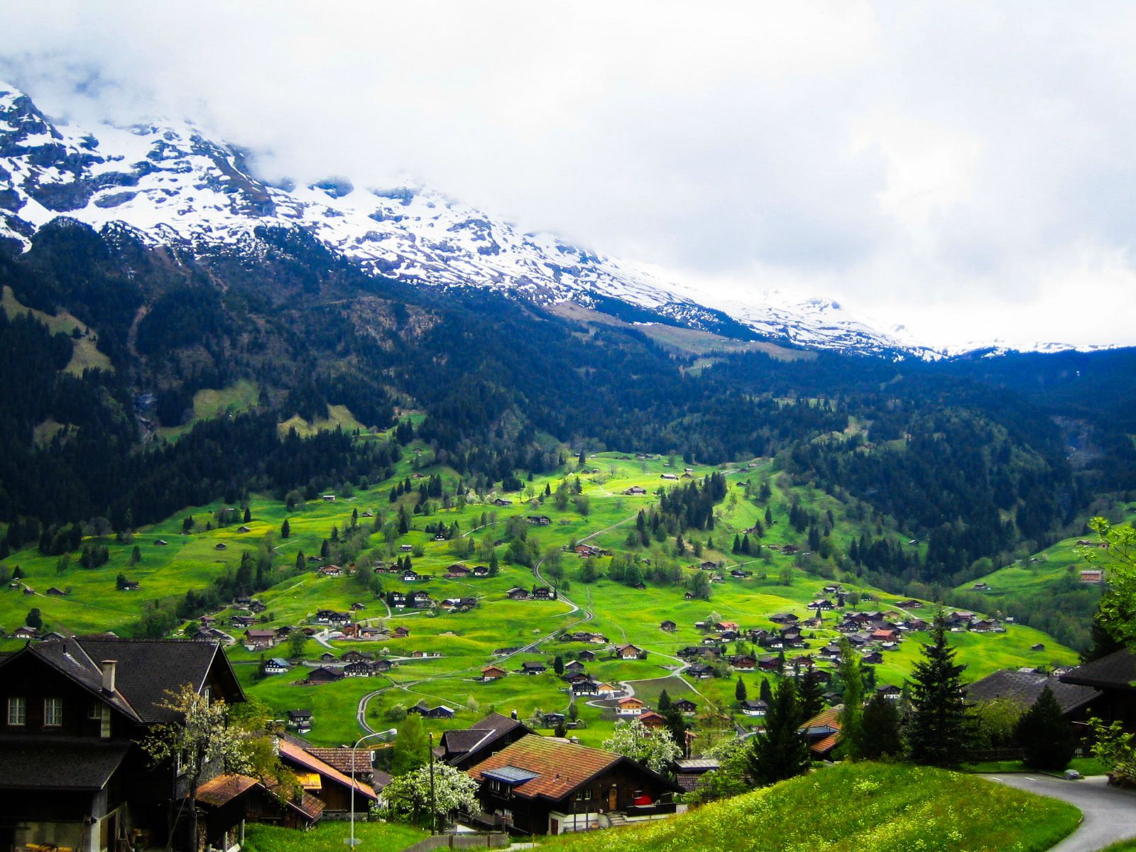 瑞士必去的小镇，山中的童话世界