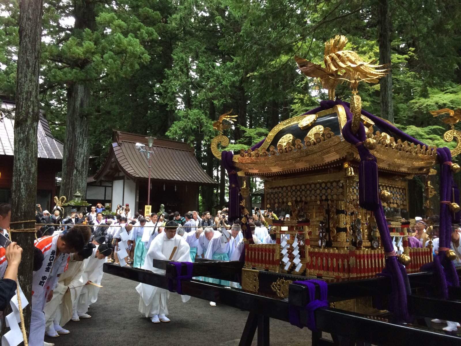 日本の祭り-吉田の火祭り