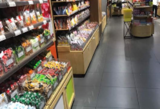 良品铺子(胭脂路二店)购物图片