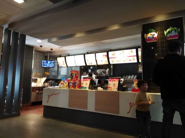 麦当劳(津塘公路得来速店)