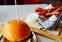 V Burger Bar美食图片