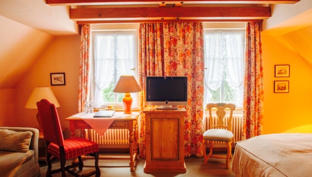 Landhotel Hirsch餐厅图片