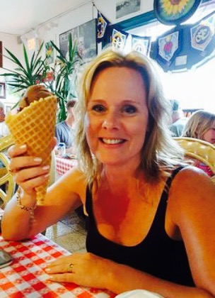 Random Lake Pizzeria