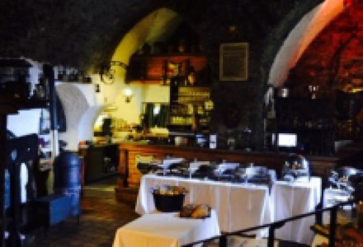 Burgrestaurant auf Burg Sommeregg美食图片