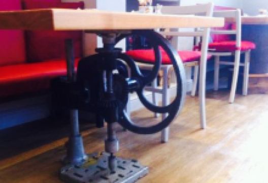 The Curious Table美食图片