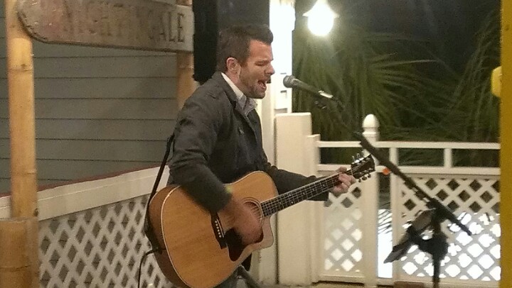 Crabby's Beachwalk Bar & Grill