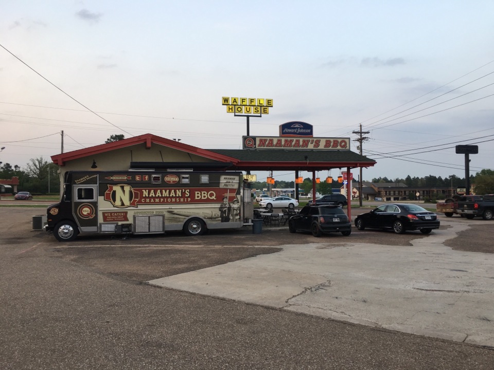 Naaman's BBQ餐厅图片