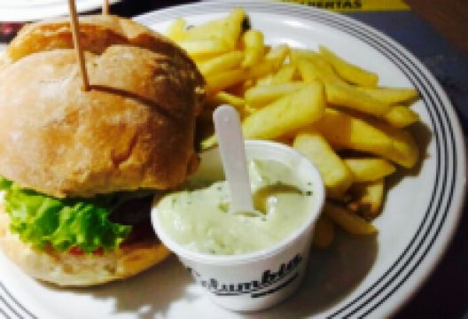 Columbia Burguers & Shakes美食图片