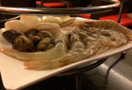 小蒙牛顶级麻辣养生锅 家乐福斗六店美食图片