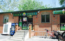 Fox's Pizza Den餐厅图片