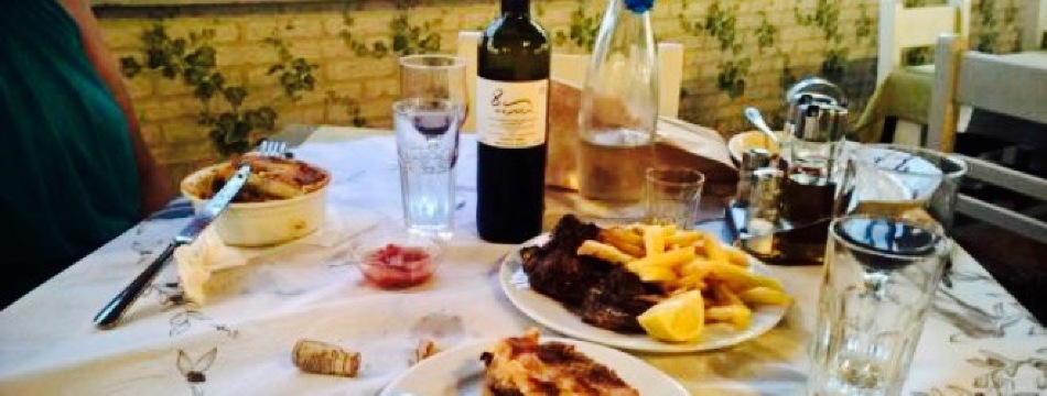 Ta Gourounakia餐厅图片