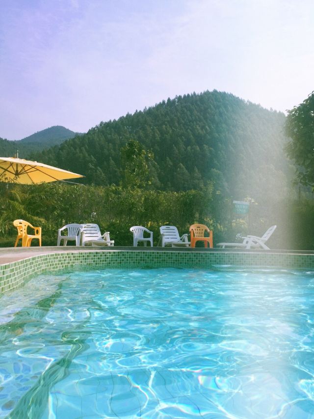 Shiwanda Mountain Hot Spring