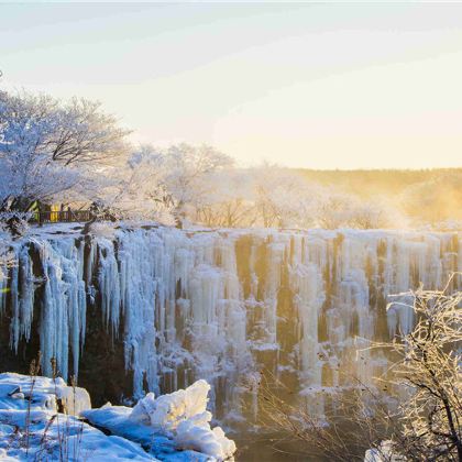 长春+延吉+哈尔滨+镜泊湖风景区+中国雪乡+哈尔滨冰雪大世界6日5晚跟团游