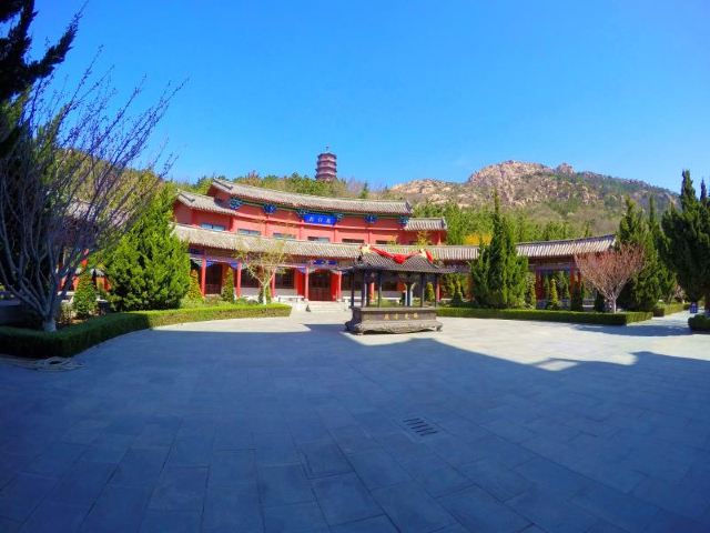 츠산 관광단지