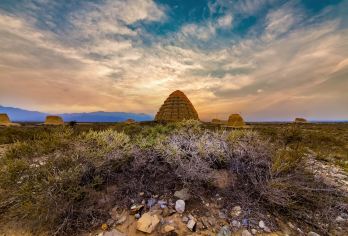 【冬游宁夏】银川西夏陵+贺兰山岩画一日游【私家团】【[私家小团]市内上门接送，行程时间自由，畅玩景区，专车专用，独立成团】