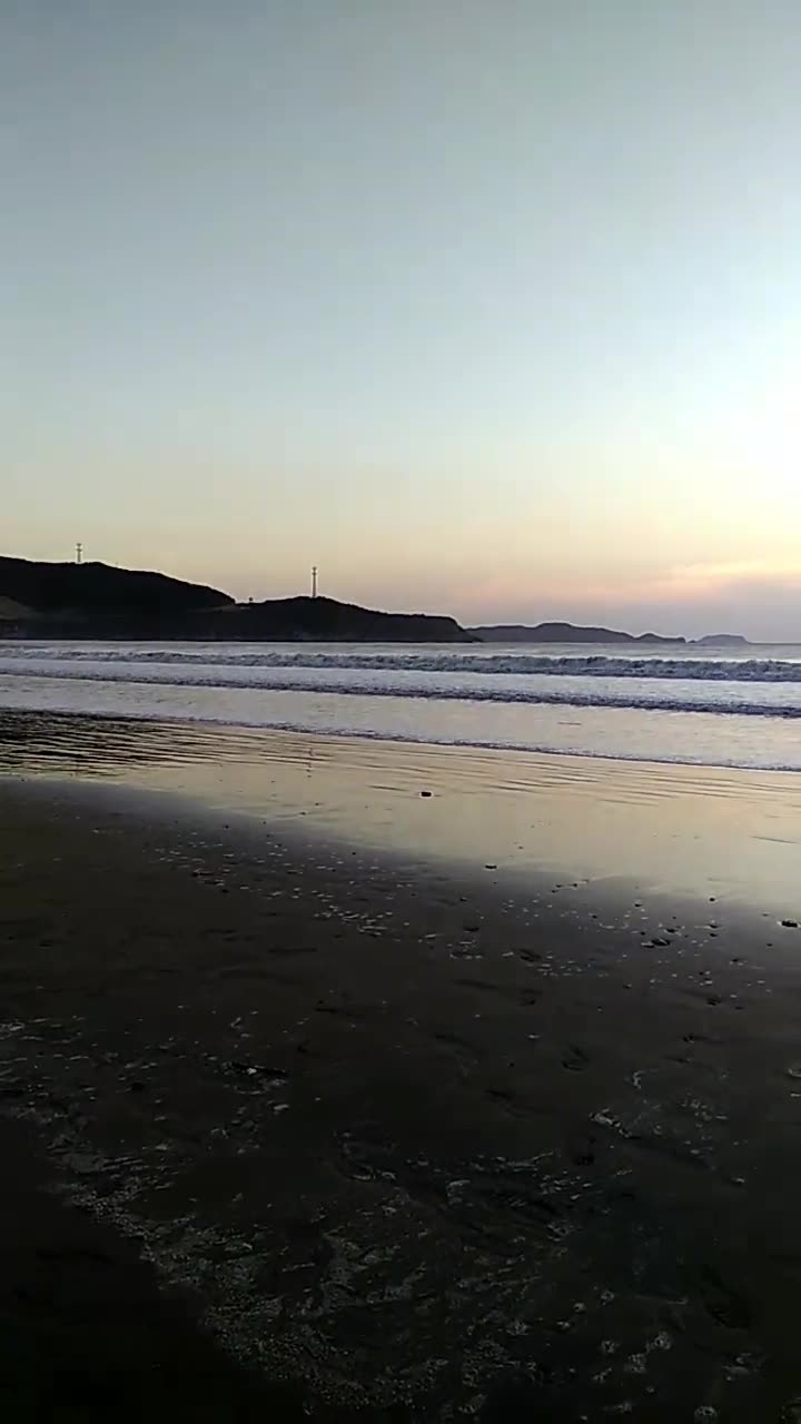 沙滩看日出