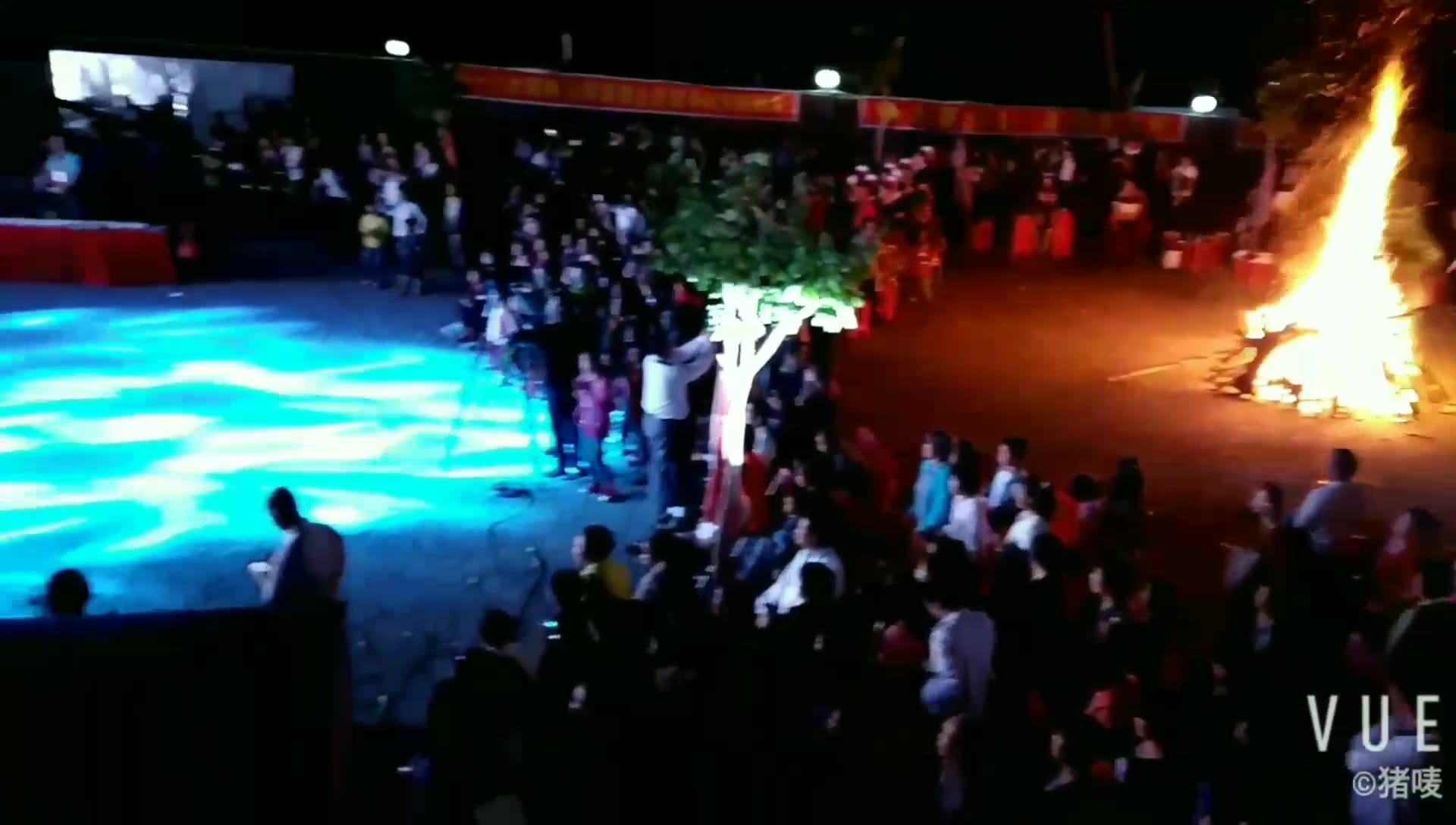 瑶族风情节篝火晚会，多姿多彩的民族文化表演
