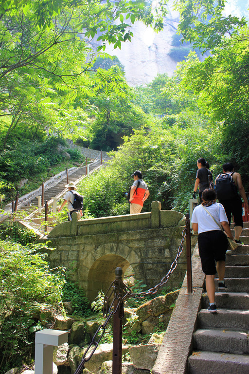 自古华山一条路最完整登山历程西安洛阳五天四夜双城记