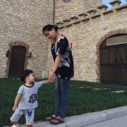 冷雨敲窗半怜春