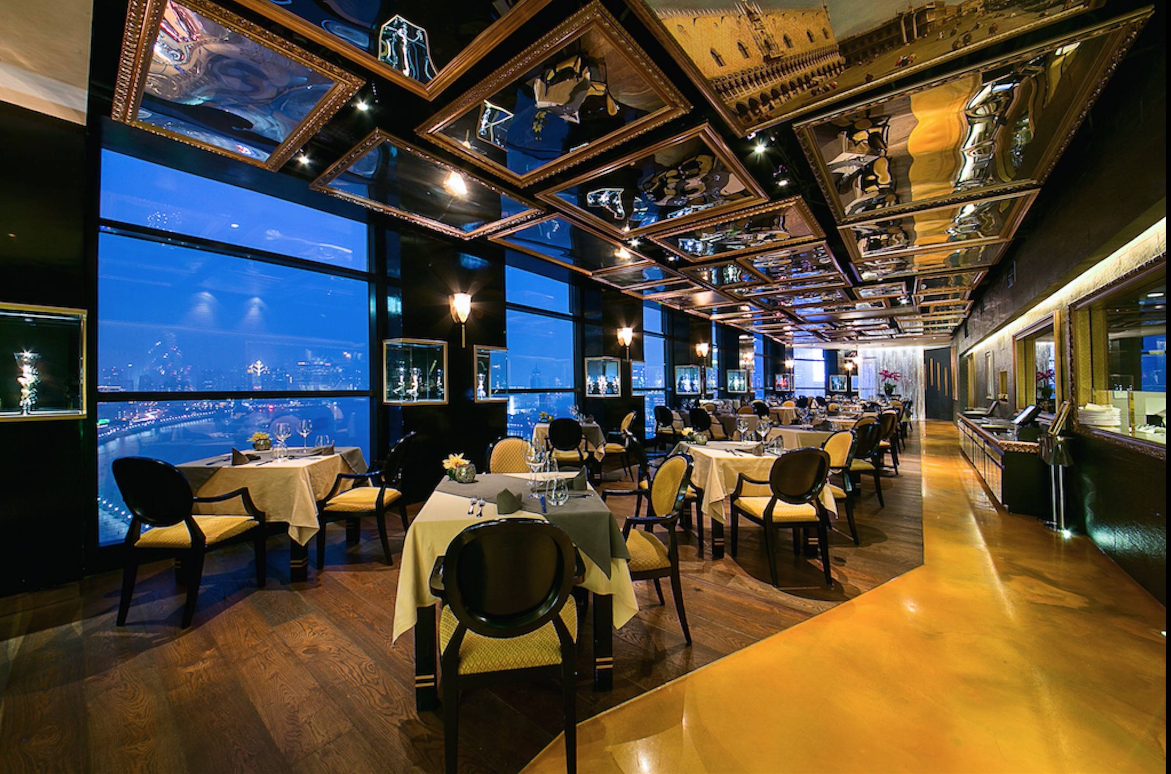 Da Ivo哒伊沃意大利魔镜餐厅(外滩店)