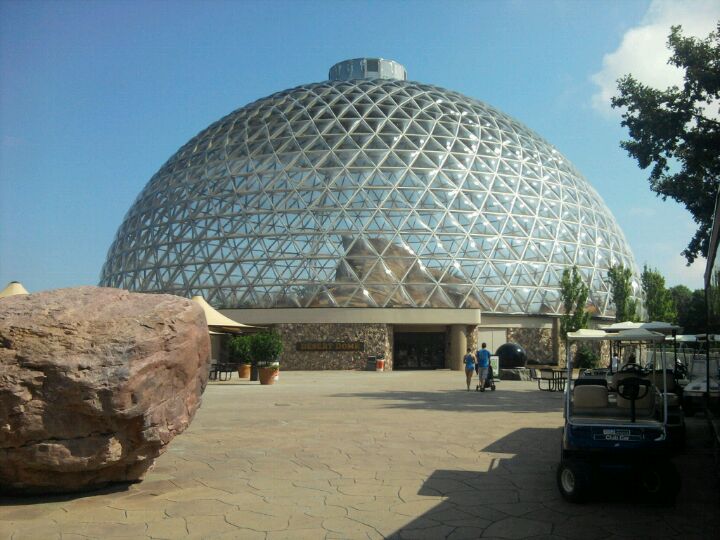 Henry Doorly Zoo Travel Guidebook Must Visit Attractions In Omaha