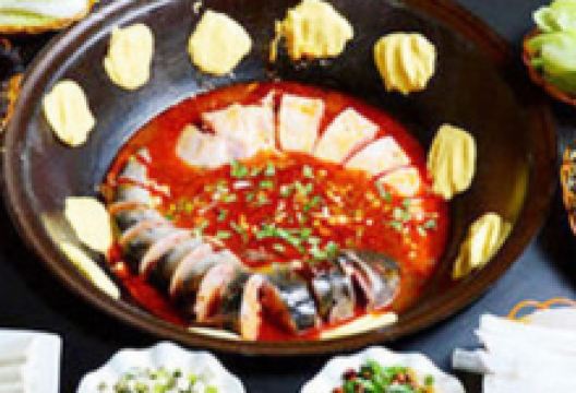 东北木火大铁锅炖鱼村(晋源店)美食图片