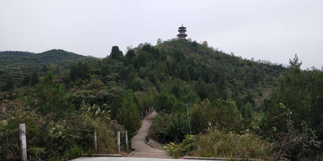 游两当兵变国家AAAA级红色旅游景区