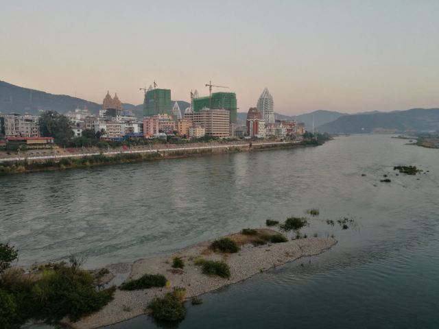 西双版纳滨江公园旅行图片 1