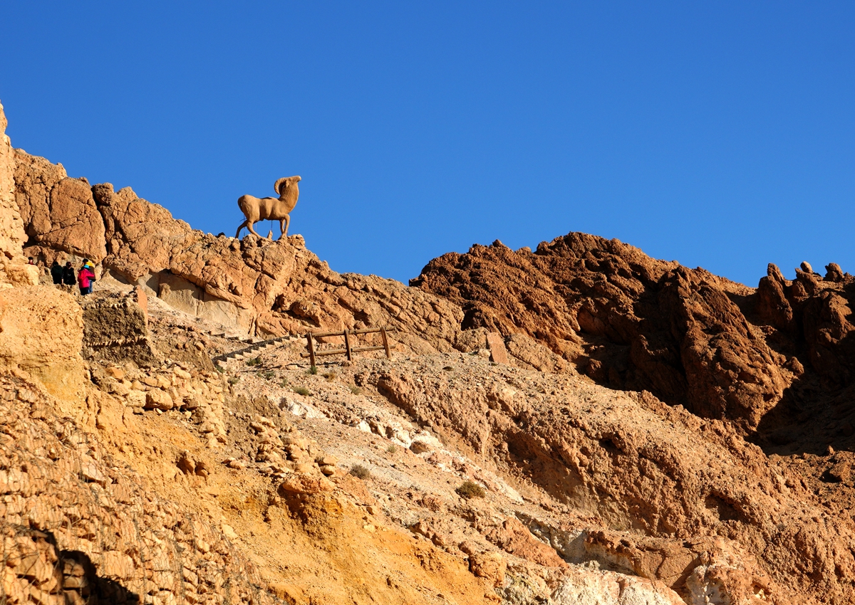突尼西亚非洲边界山绿洲切比卡 库存照片. 图片 包括有 峭壁, 风景, 洋葱, 峡谷, 撒哈拉大沙漠, 亚特兰提斯 - 206549336