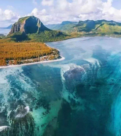 普利特维采湖群国家公园游记图文-世界最神秘的瀑布，竟没有一人进入瀑布内部，1秒可流干60条黄河