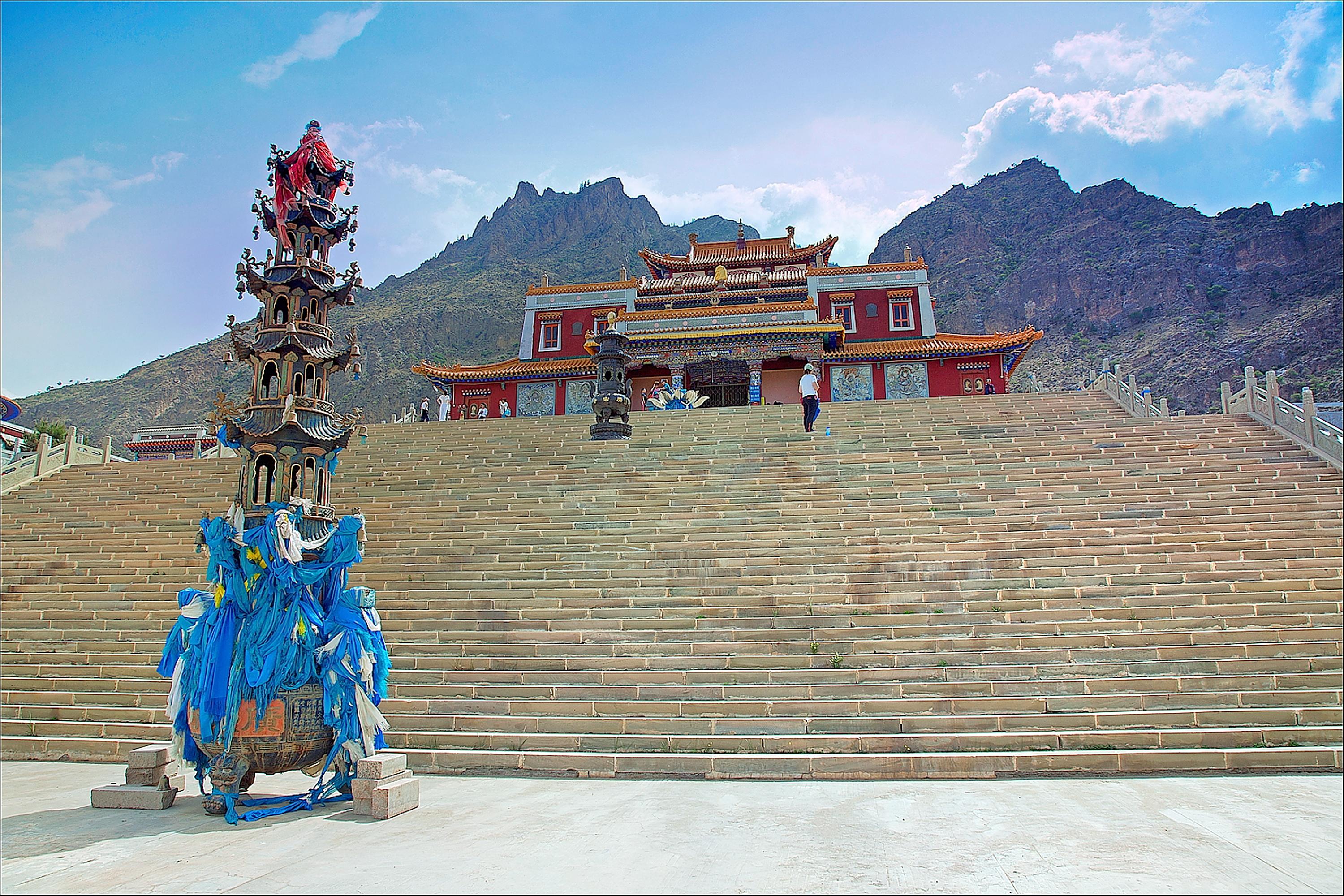 贺兰山广宗寺（南寺）生态旅游区