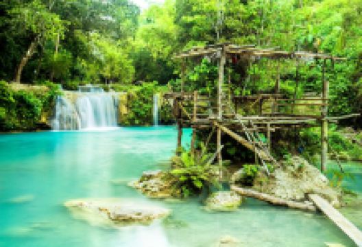 坎布加海瀑布景点图片