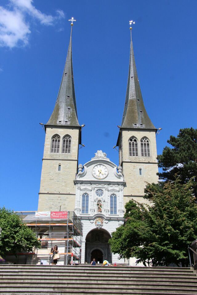 Court Church of St. Leodegar