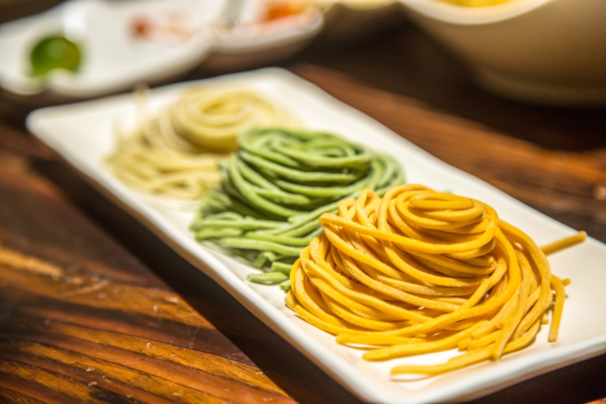 聚汇坊椰子鸡·猪肚鸡(机场路总店)