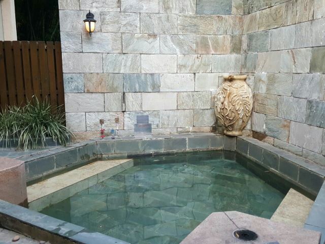 Heyuan Imperial Palace Hotspring Resort
