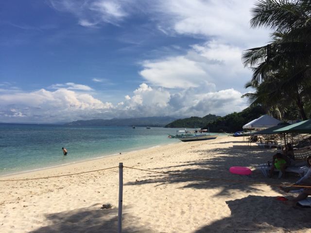 Ilig Iligan Beach