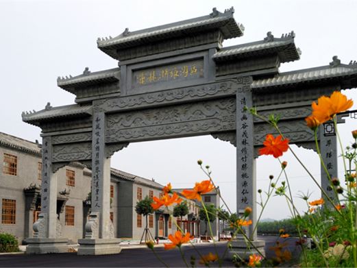 灵龙湖生态文化旅游区