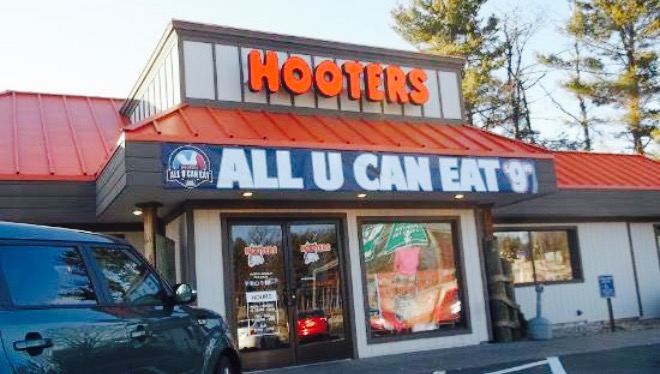 Hooters