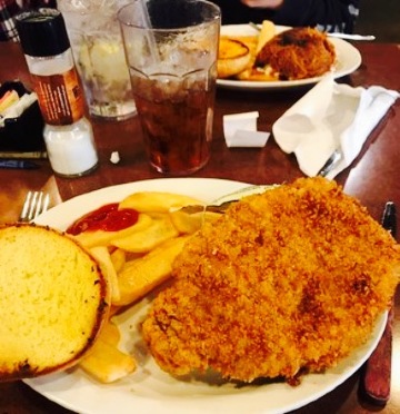 Windmill Grill Restaurant餐厅图片