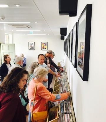 Loafers Vinyl & Coffee餐厅图片