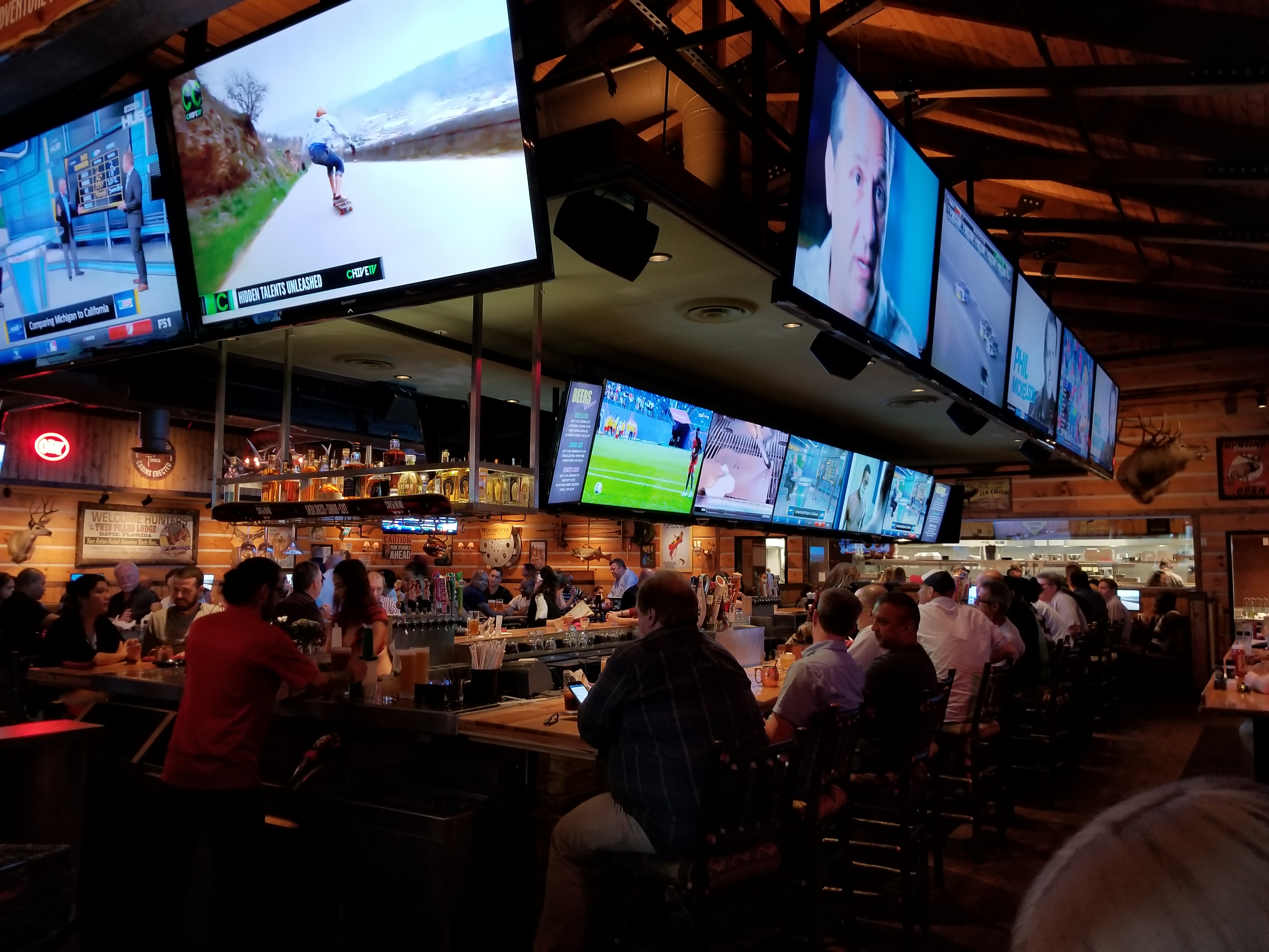 Twin Peaks餐厅图片