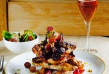 Radius Bar and Grill美食图片