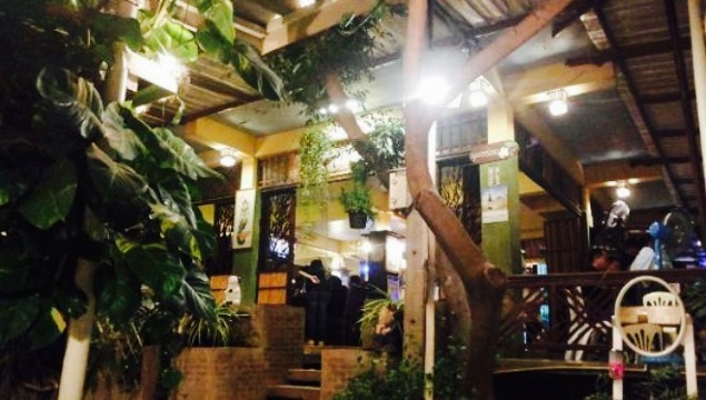 Ban Rim Bung Restaurant餐厅图片